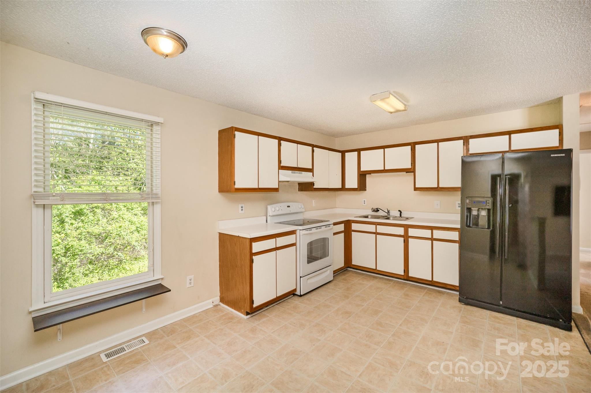 Meadowridge Place 1 Phase 2 - Residential