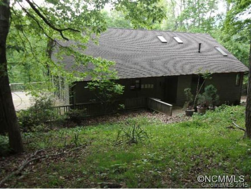 Gated driveway entrance. Buyer to confirm all info. Info taken from public records. Please include a pre-approval letter for financed offers or Proof of Funds letter for cash offers.Agents, Please note seller should be: 'The United States of America' on any Offers.Multiple offers rec'd! Seller has requested highest & best by 10:00 am Tues 5/26/15 INCLUDING a pre-approval or proof of funds letter w/the offer.