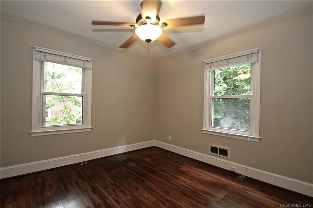Merry Oaks - Residential