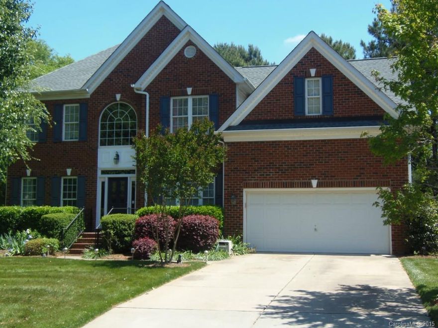 Incredible Ballantyne Location with One of the BEST SCHOOL DISTRICTS IN CHARLOTTE. This 4 Bedroom 3 Bath home is nestled in Cobblestone and close to all three schools. Kitchen has beautiful cabinets and will have NEW GRANITE COUNTERS by the end of this week. Kitchen is open to main floor family room and eat-in-breakfast area as well as entry into formal dining room. Backyard is fully fenced with nice deck and lots of room to relax or play. New Roof 2013 and new second floor A/C unit 2014