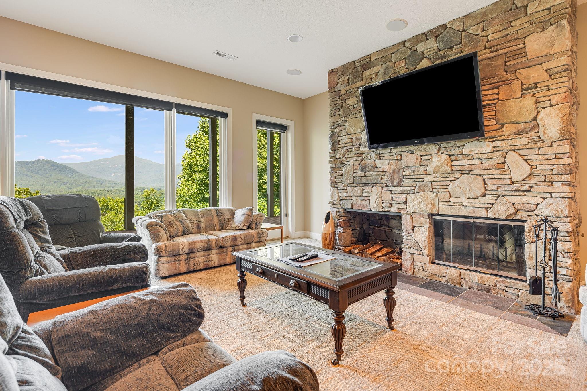 Rumbling Bald on Lake Lure - Residential