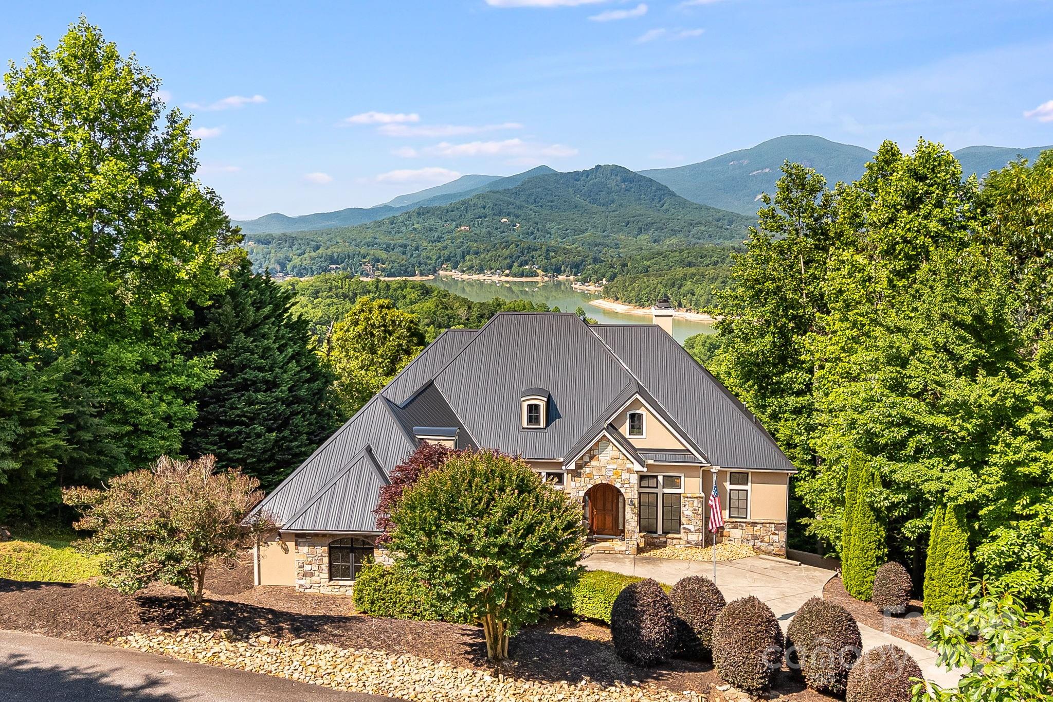 122 Eagles Crest Way