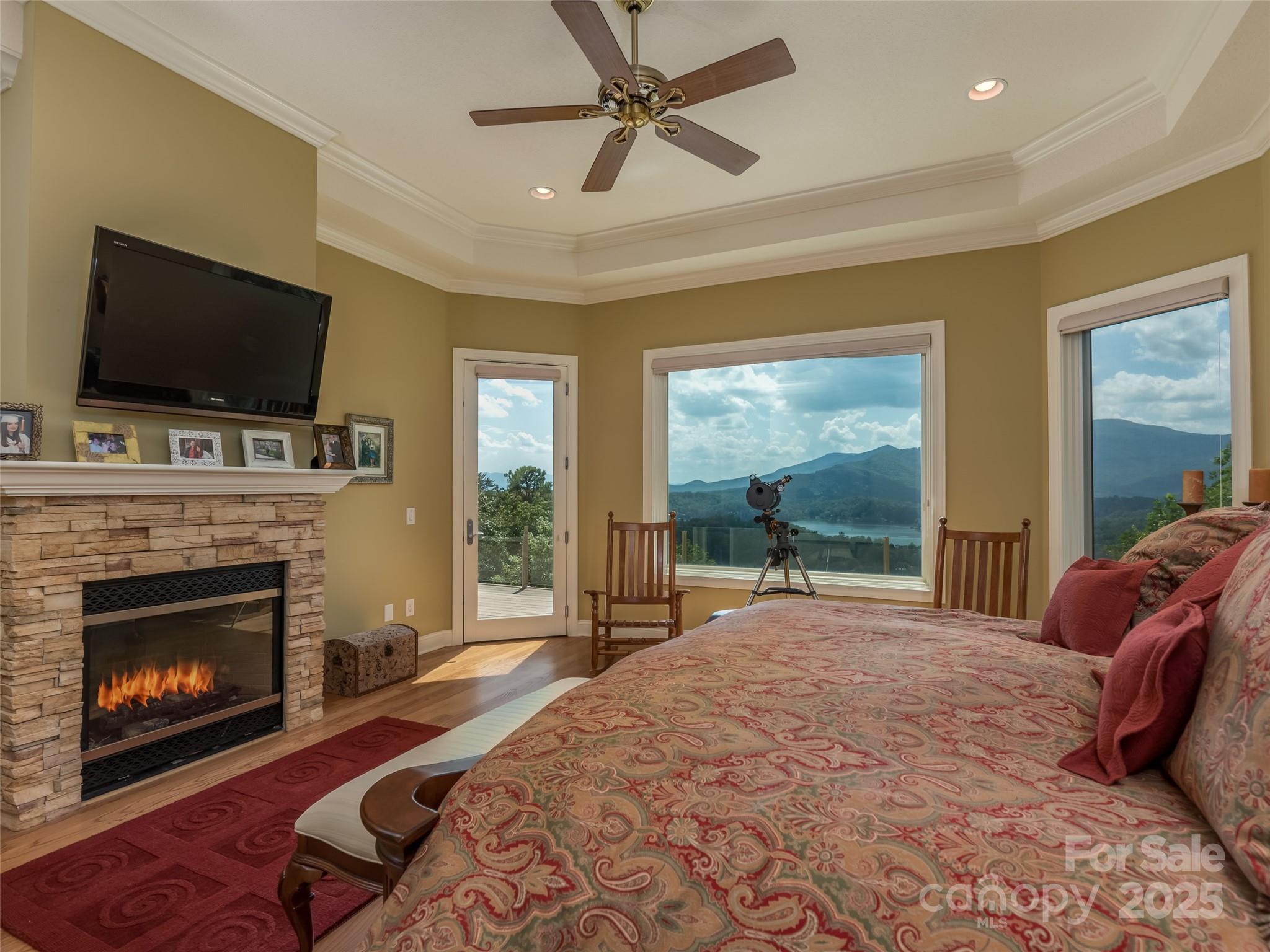 Rumbling Bald on Lake Lure - Residential