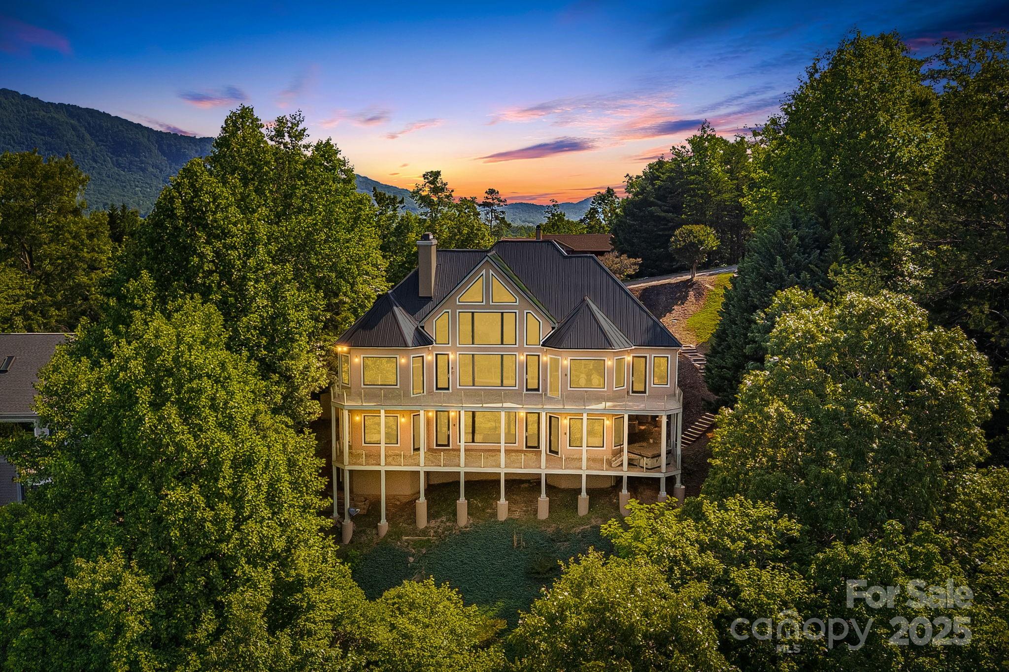 122 Eagles Crest Way