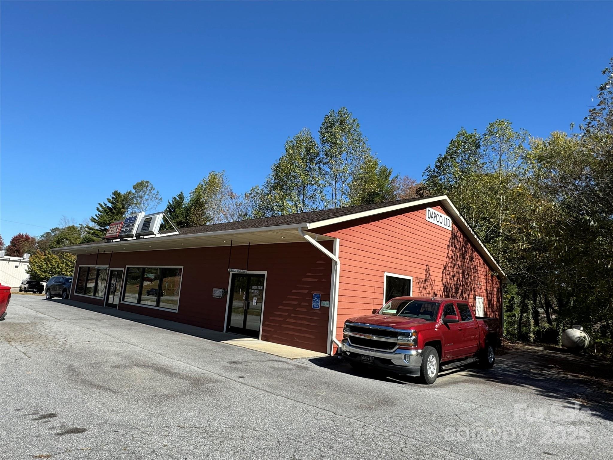 2212 Asheville Highway