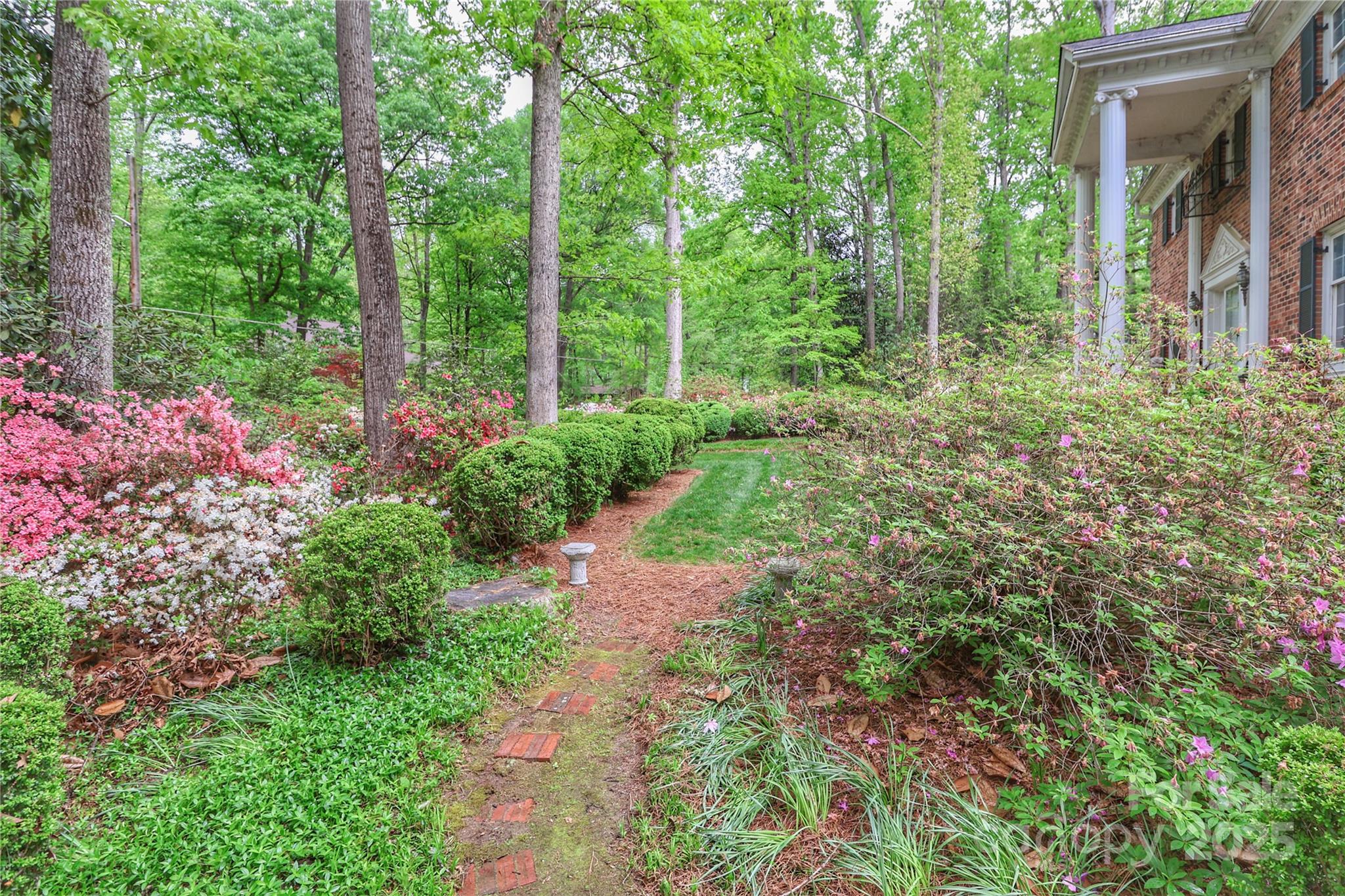 715 Saint Cloud Drive