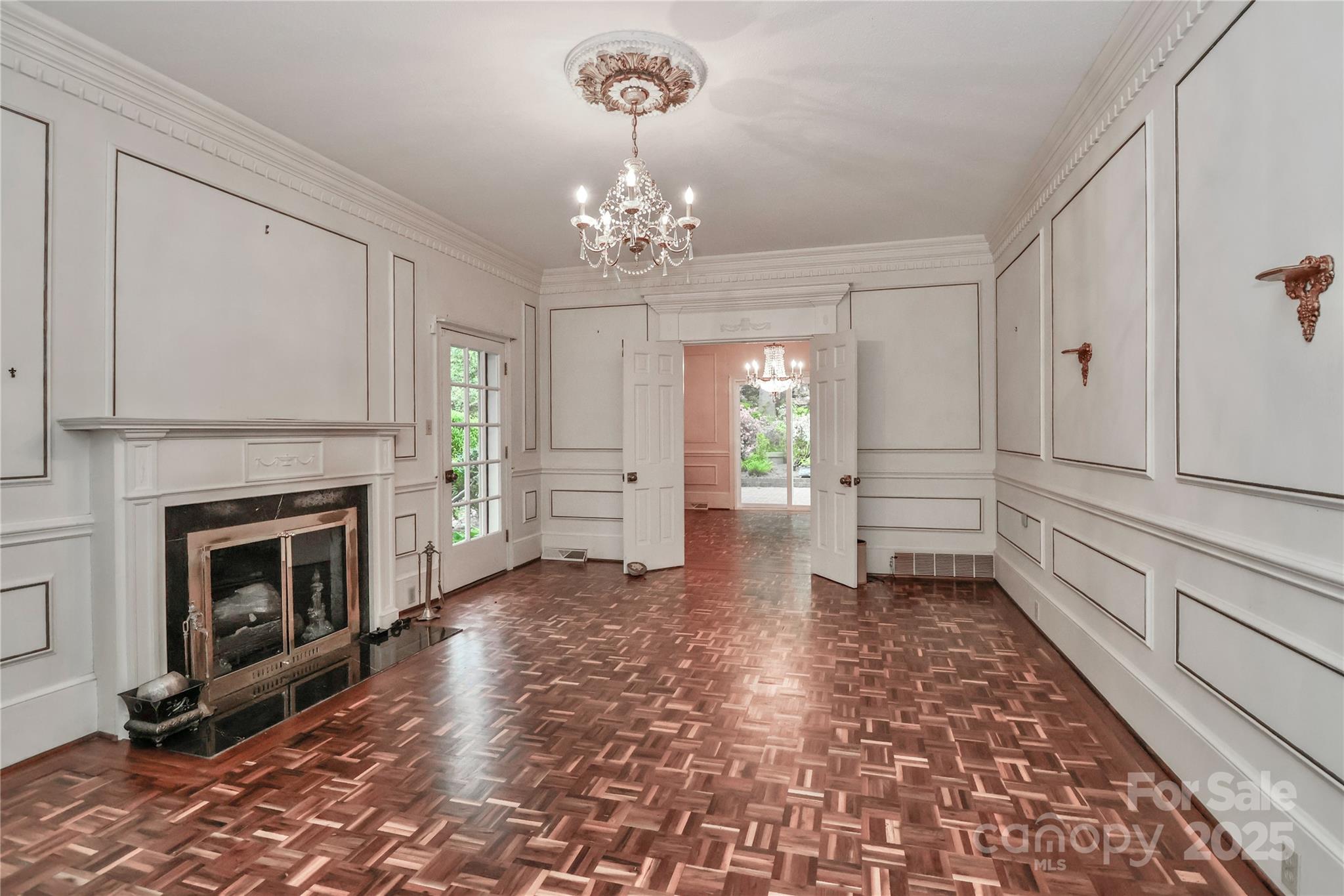 715 Saint Cloud Drive