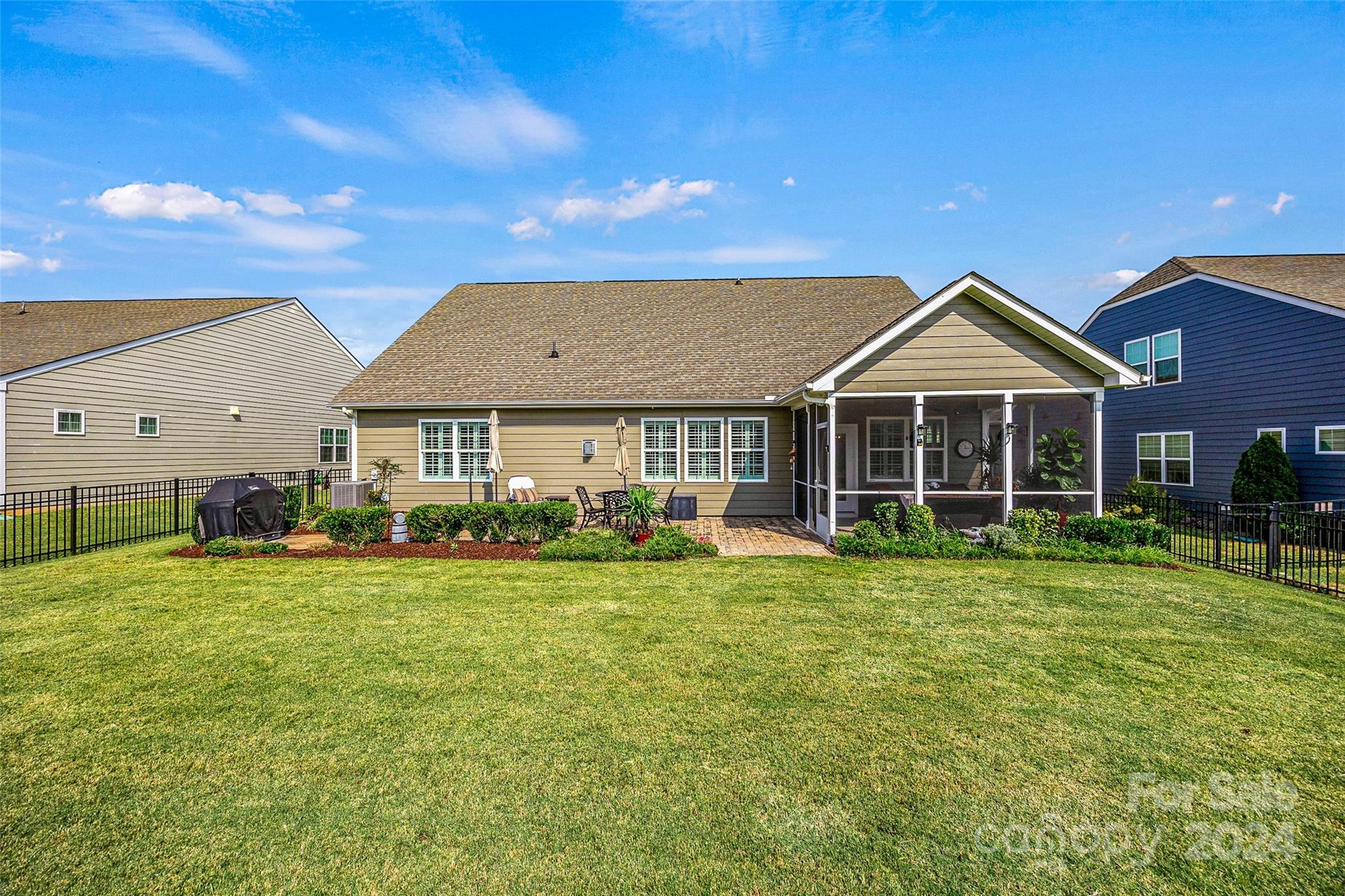 Tree Tops - Residential