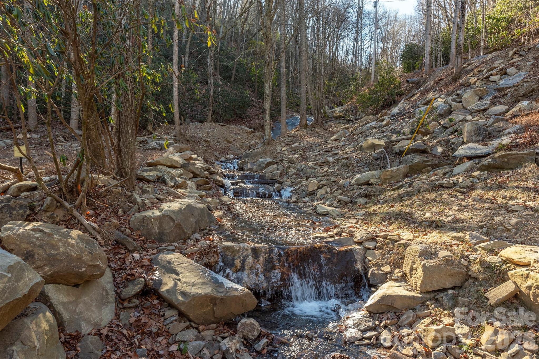 Alpine Mountain - Land
