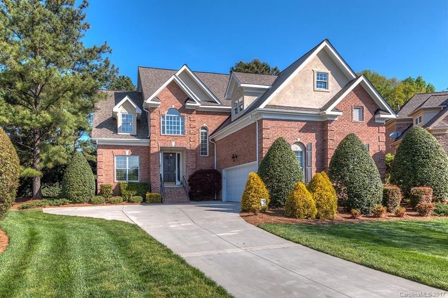 Incredible location! Well maintained Master Down in Piper Glen! Oversized family room with hardwoods and 2-story ceiling.  Updated kitchen...granite tops and backsplash, stainless appliances. Spacious master bedroom with bay window...m bath updated with granite tops and custom tilework. Guest suite upstairs with private custom updated bath. Unfinished bonus room plumbed for bath or incredible walkin storage. Walk to Starbucks, Trader Joe's & Greenway!! Carefree living..HOA maintains the grounds!