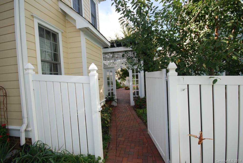 Baxter Village - Residential