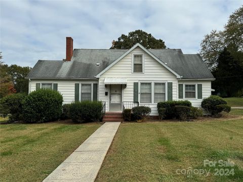 A home in Hickory