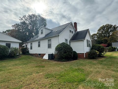 A home in Hickory