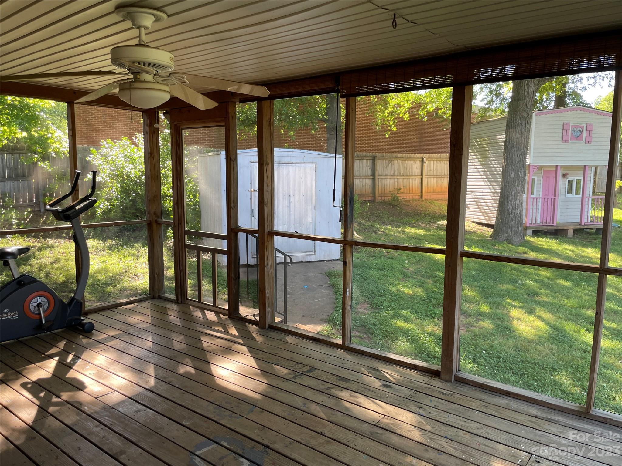 Applewood - Residential