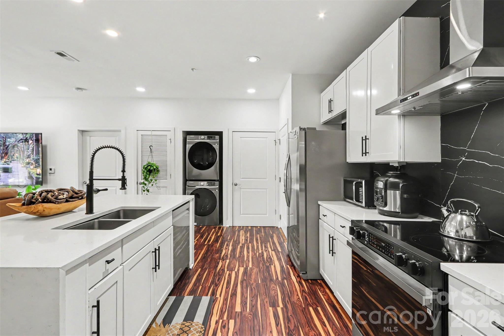 630 Calvert Street Unit 1101
