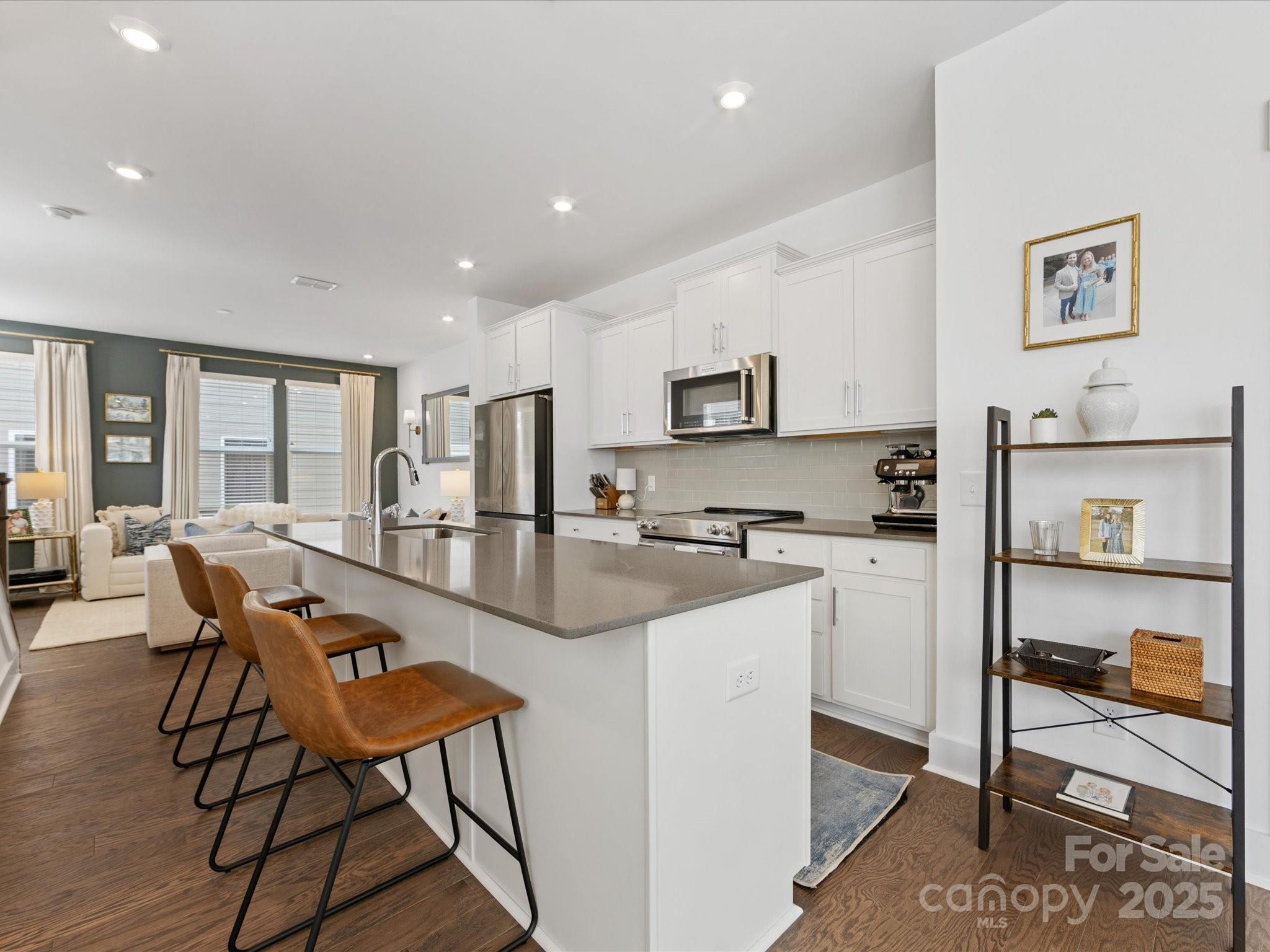 4027 Capital Ridge Court 10