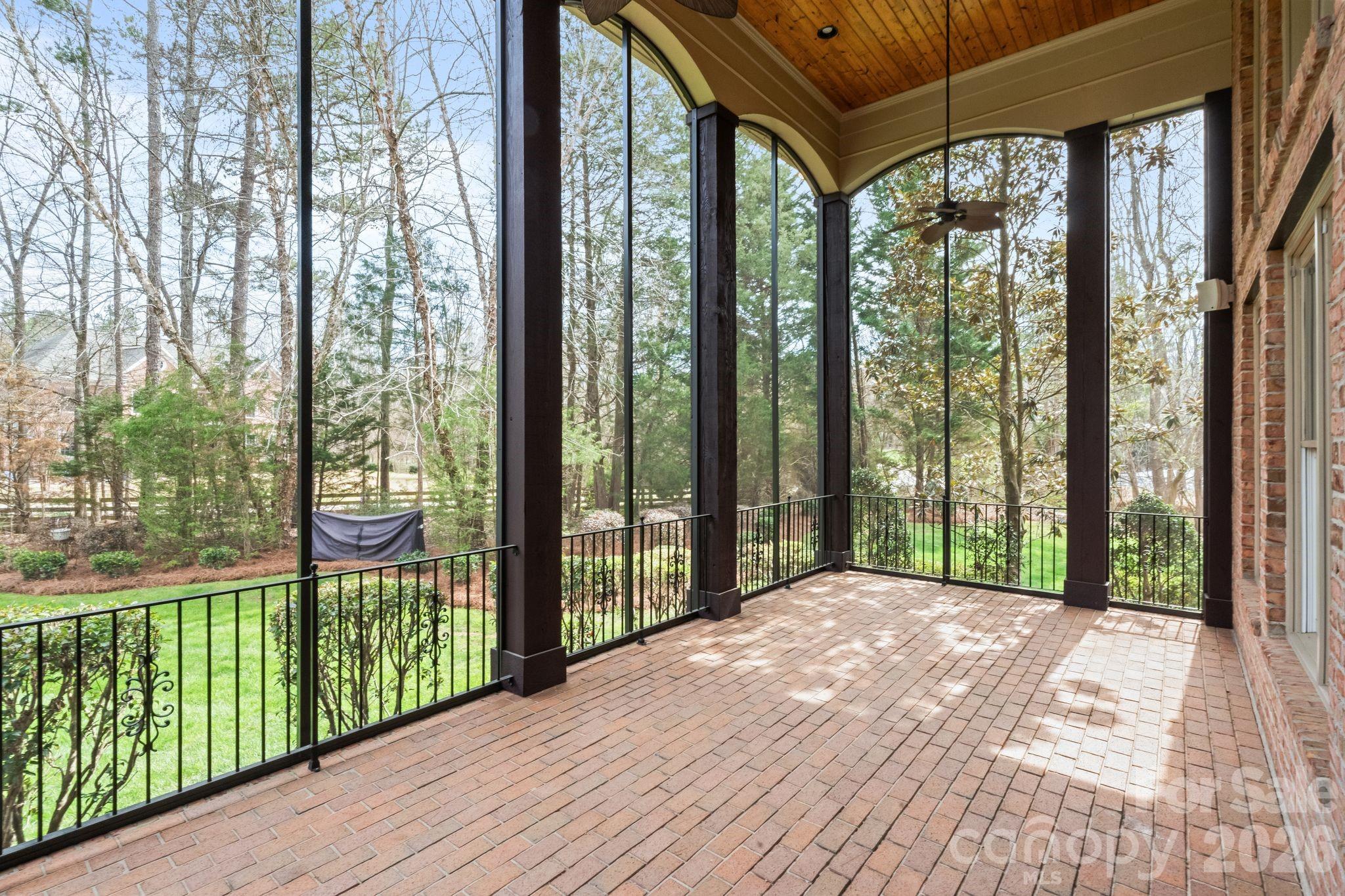 Pine Creek - Residential