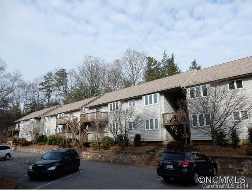 8 unit apartment building.