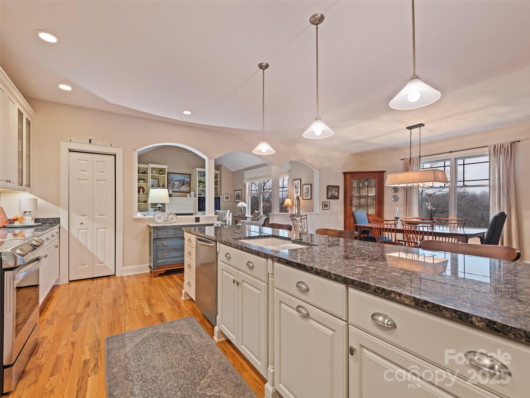 Hickory Hill - Residential