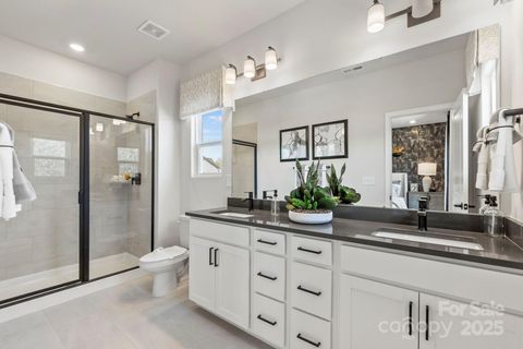 2310 Donnelly Hills Lane Charlotte NC 28262