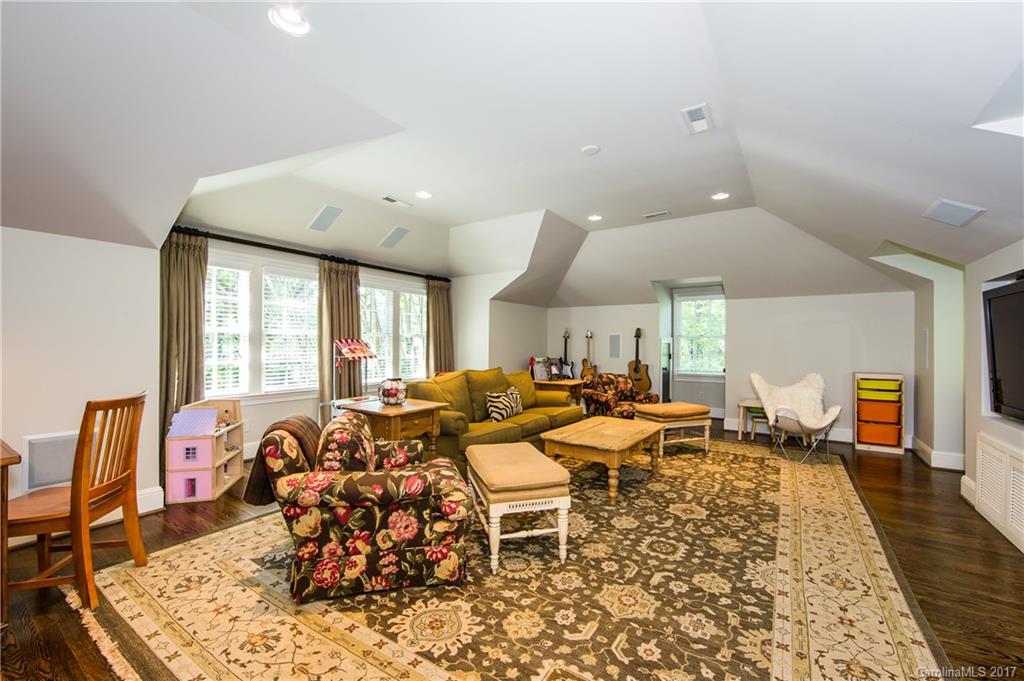 Deering Oaks - Residential