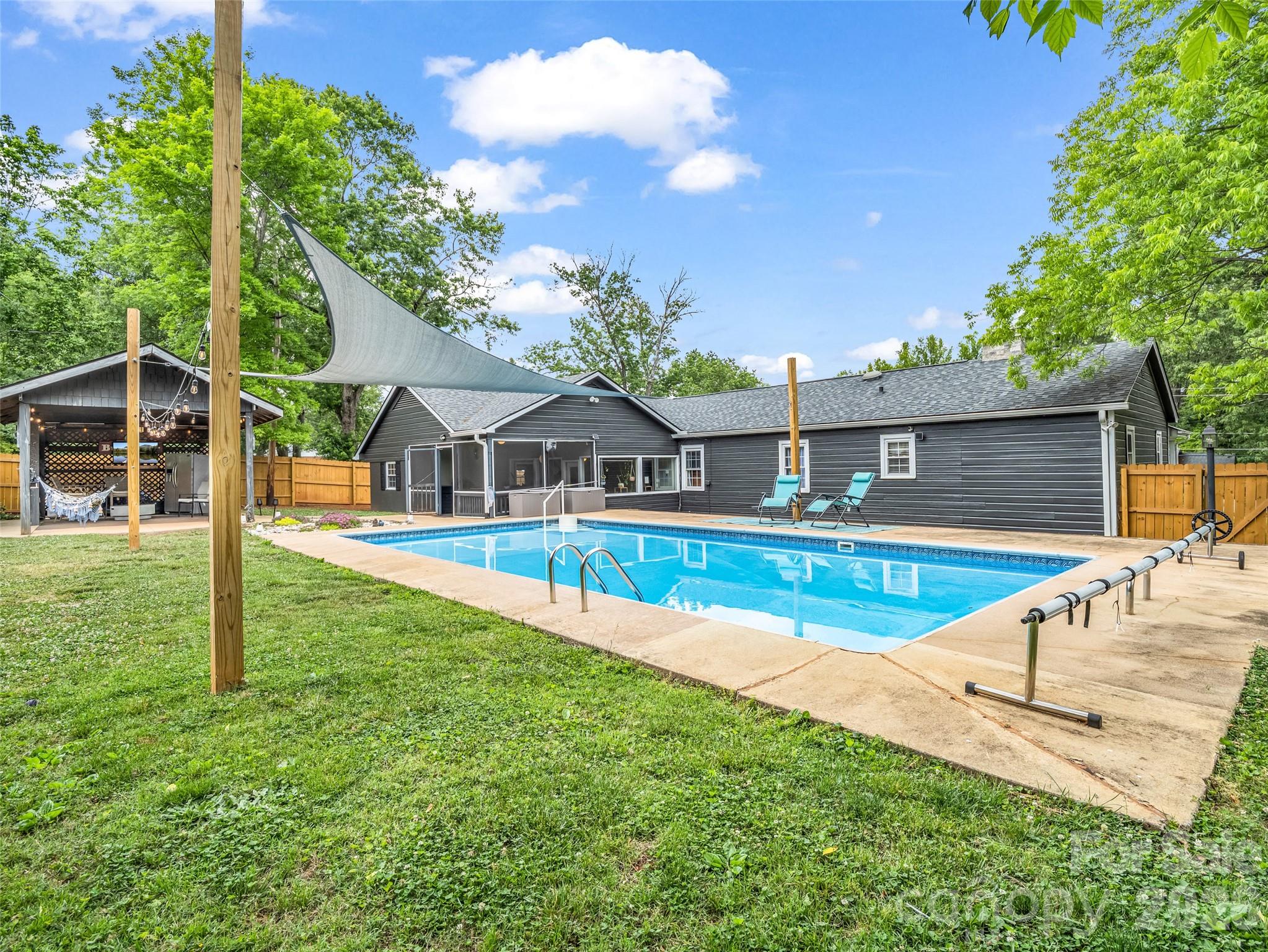 Hillcrest - Residential
