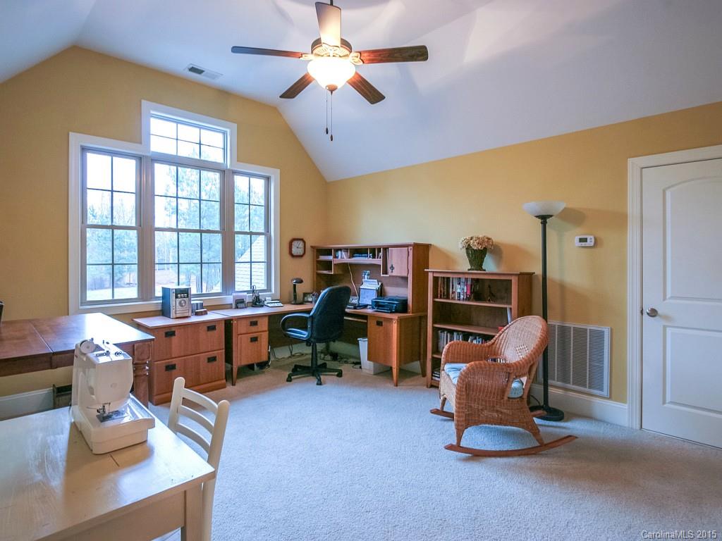 Holland Springs - Residential