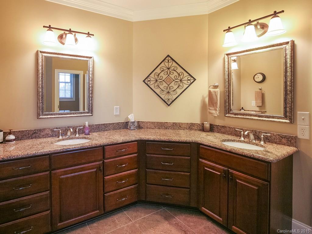 Holland Springs - Residential