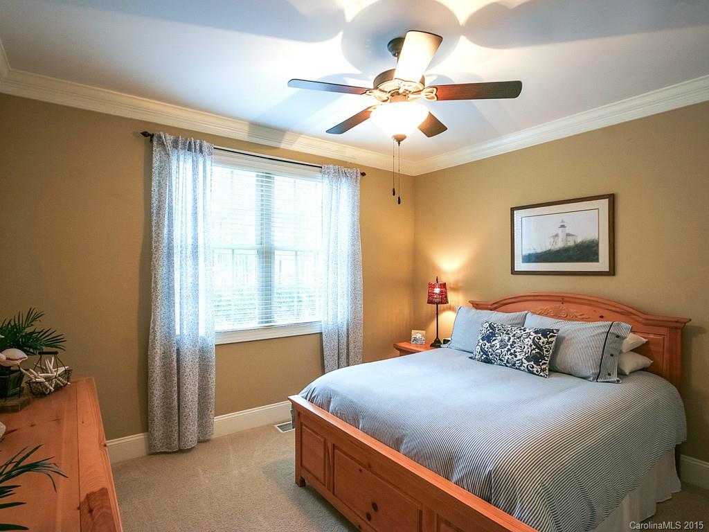 Holland Springs - Residential