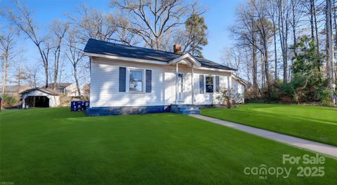 204 Robinson Clemmer Road Dallas NC 28034