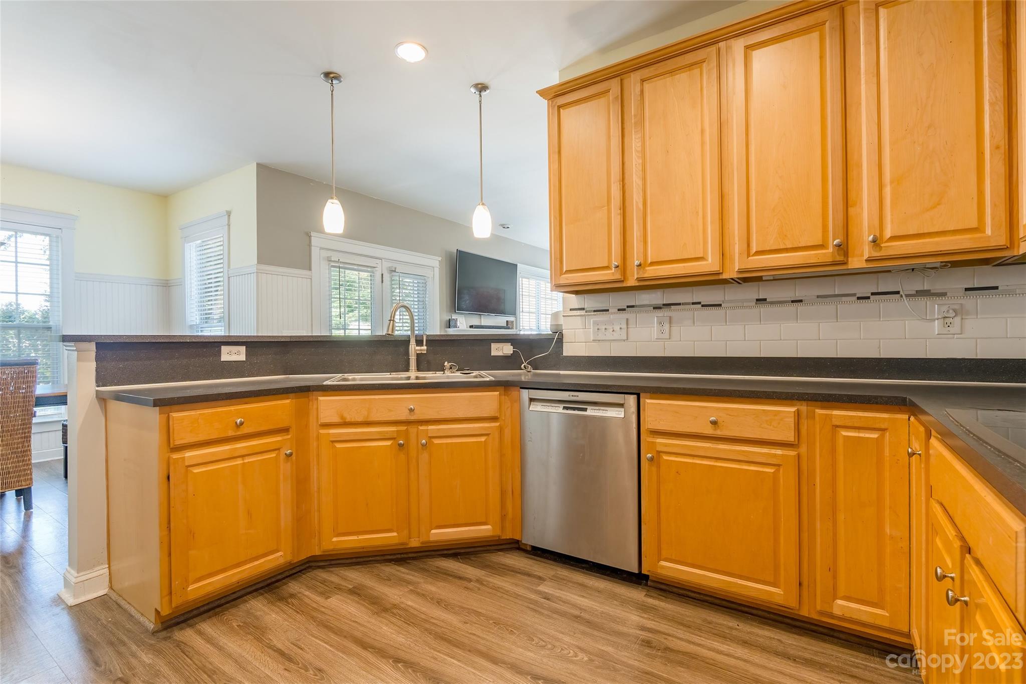 Lake Shore - Residential