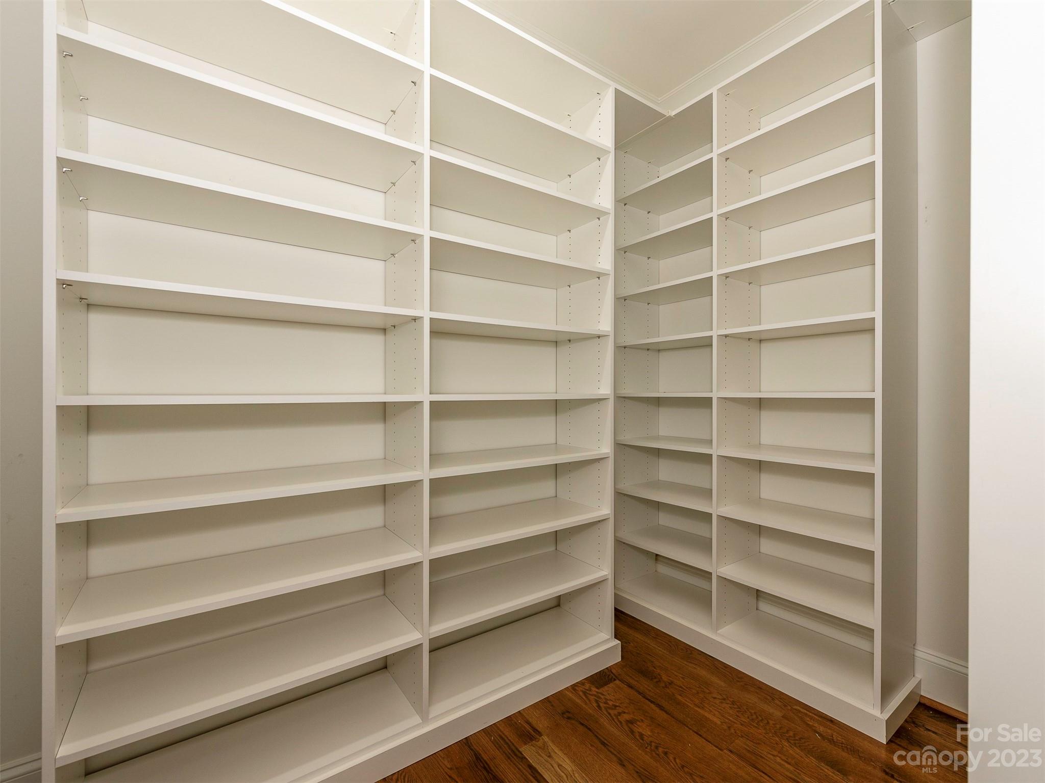 Mammoth Oaks - Residential