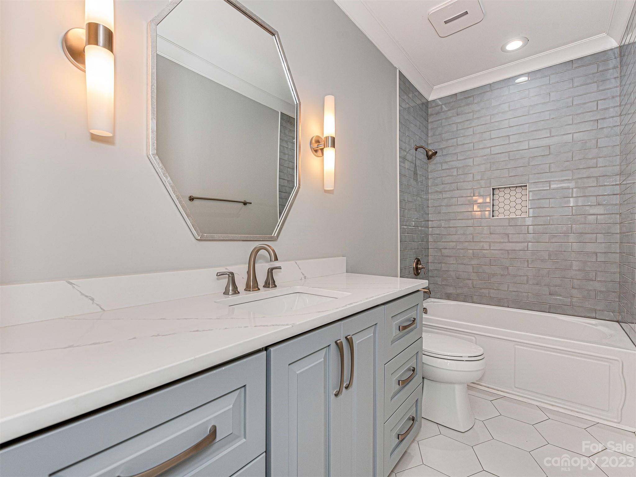 Mammoth Oaks - Residential