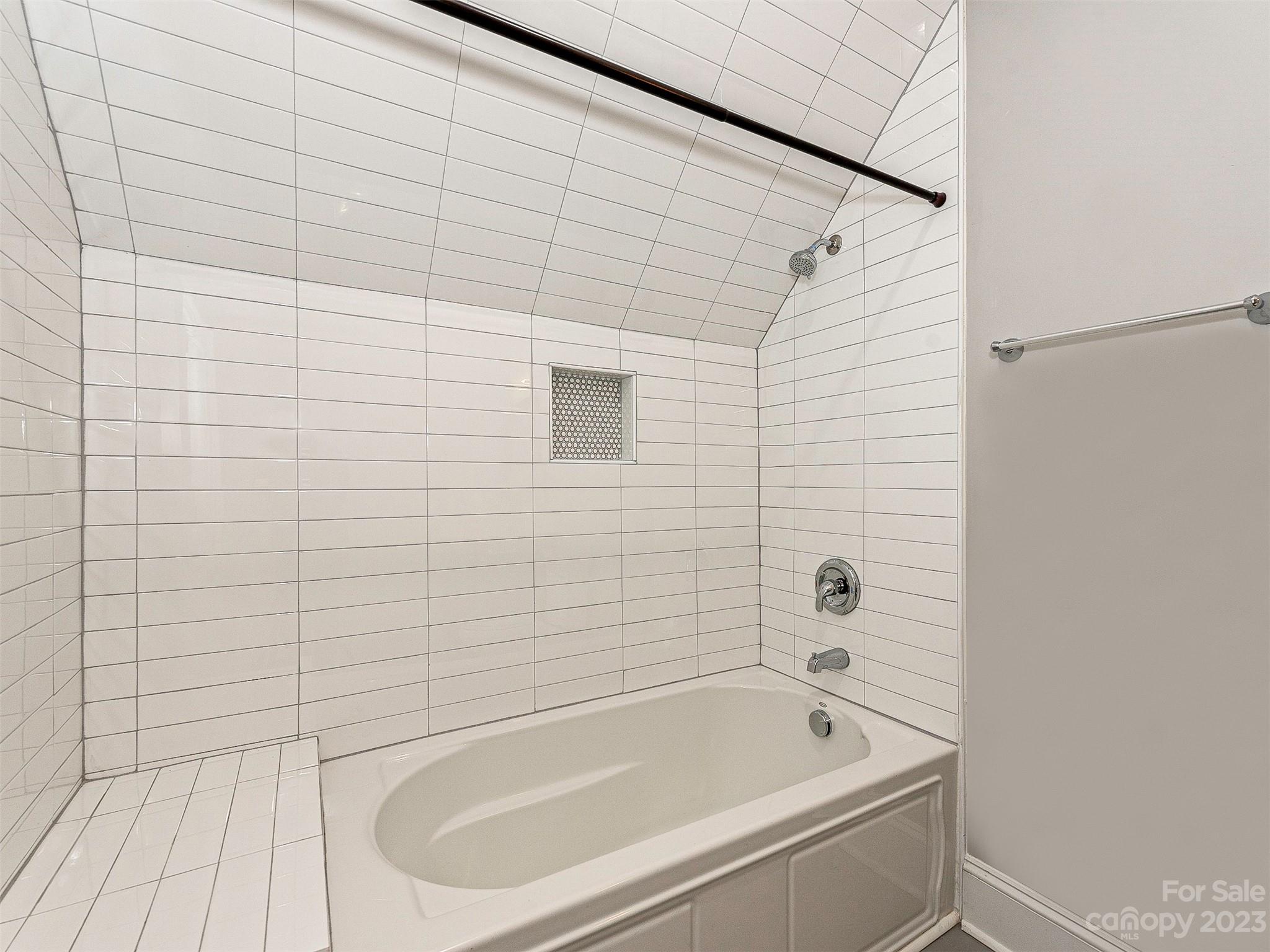 Mammoth Oaks - Residential