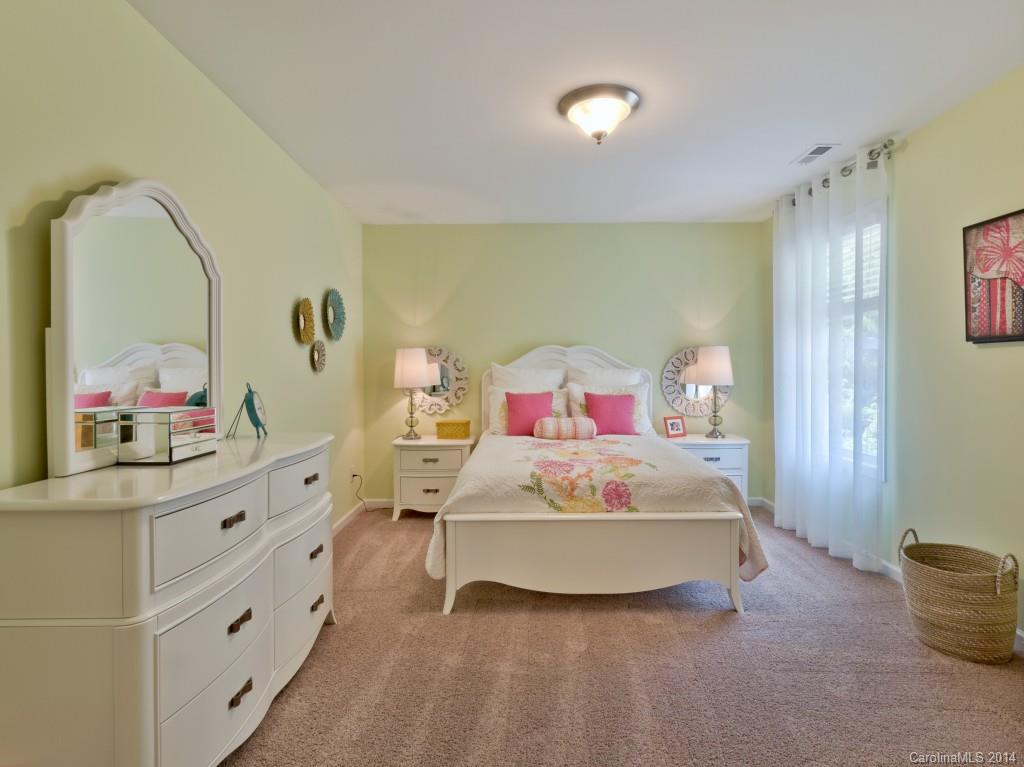 Lakebridge - Residential