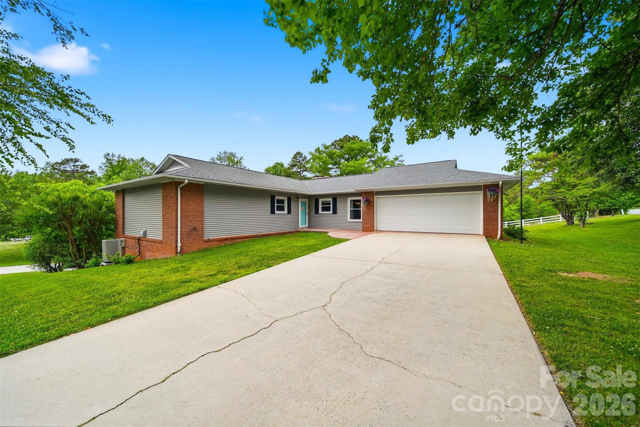 5496 Northwood Drive