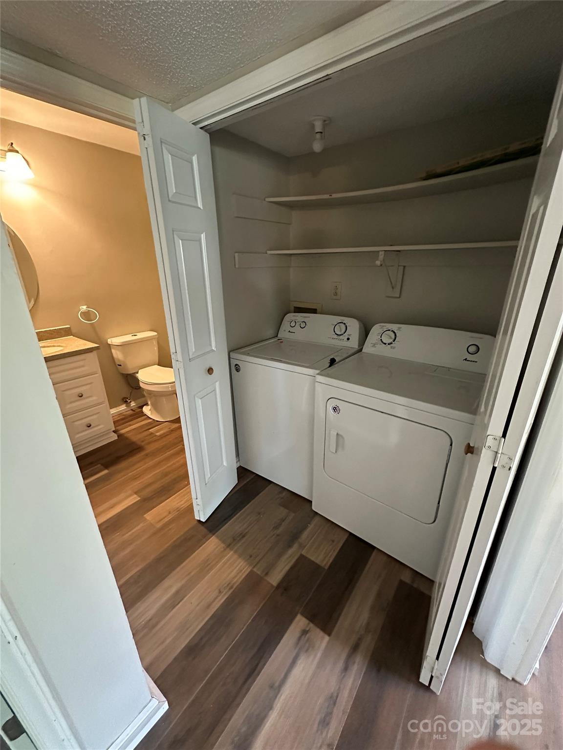 Harris Lake - Residential