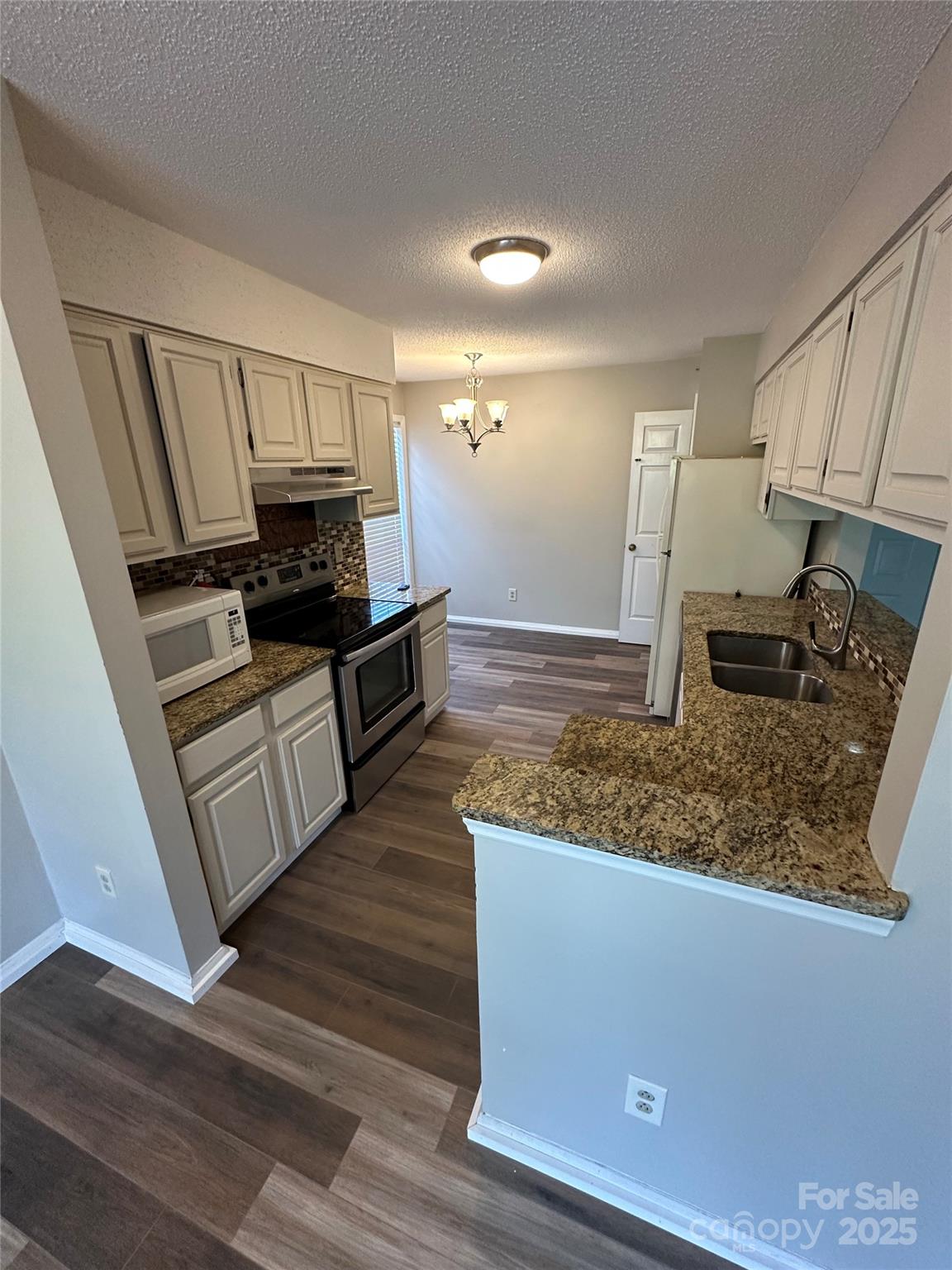 Harris Lake - Residential