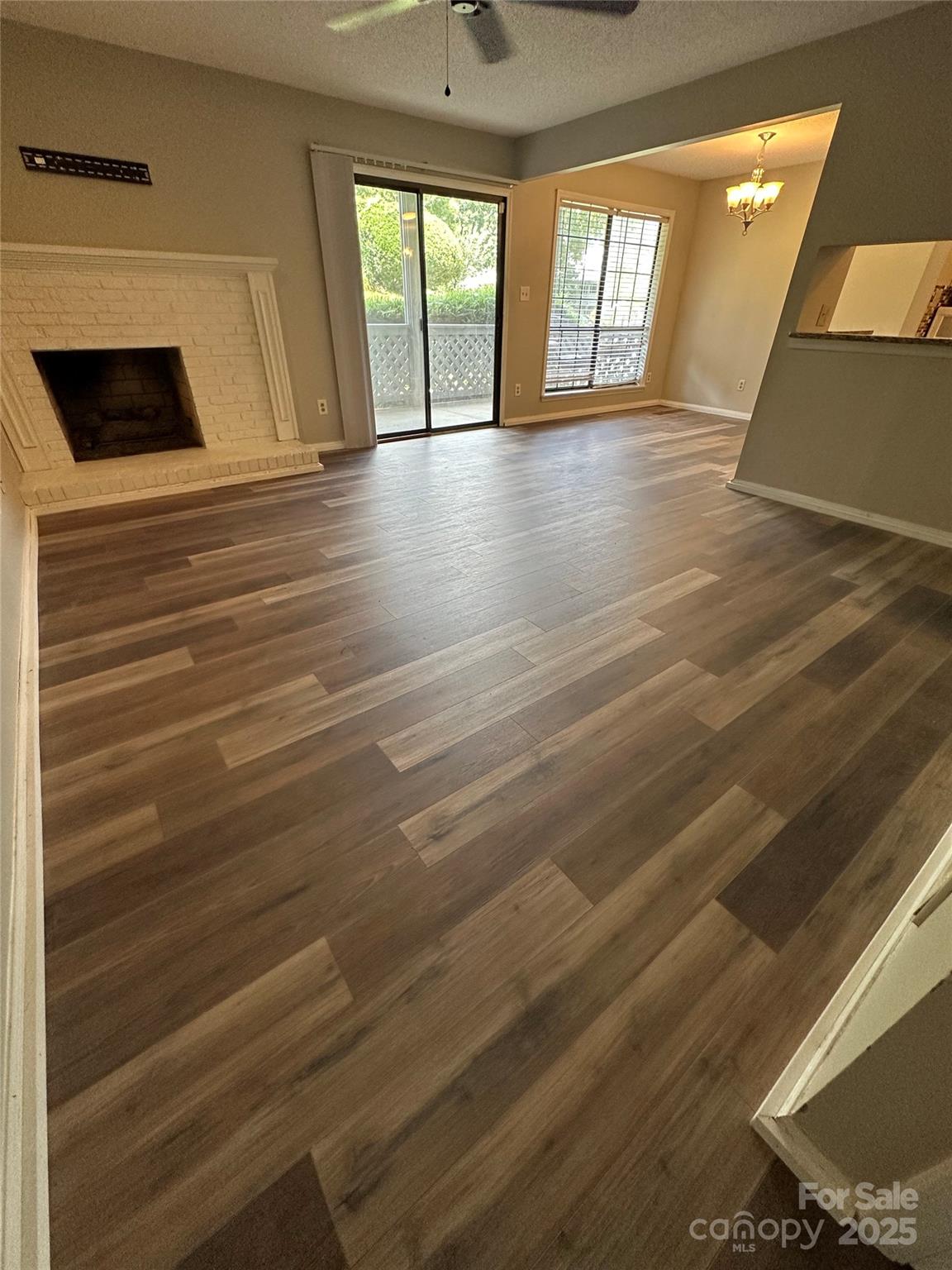 Harris Lake - Residential