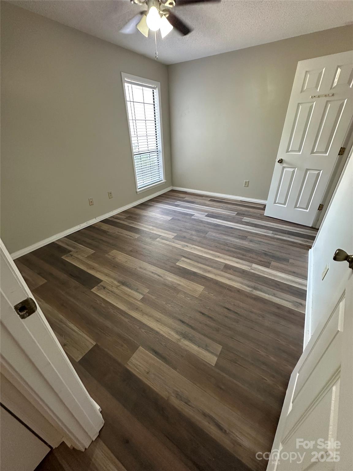 Harris Lake - Residential