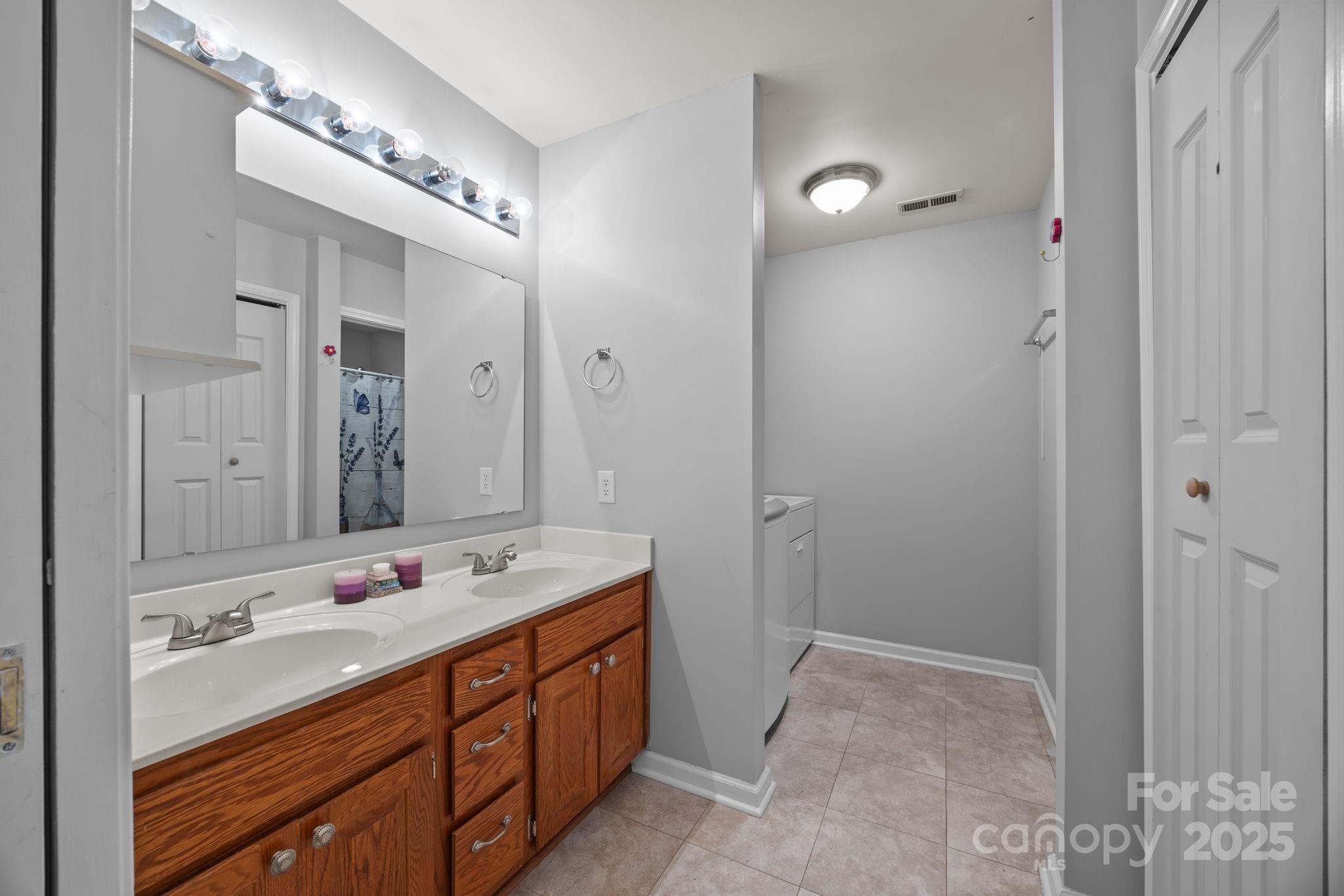 Hidden Creek - Residential