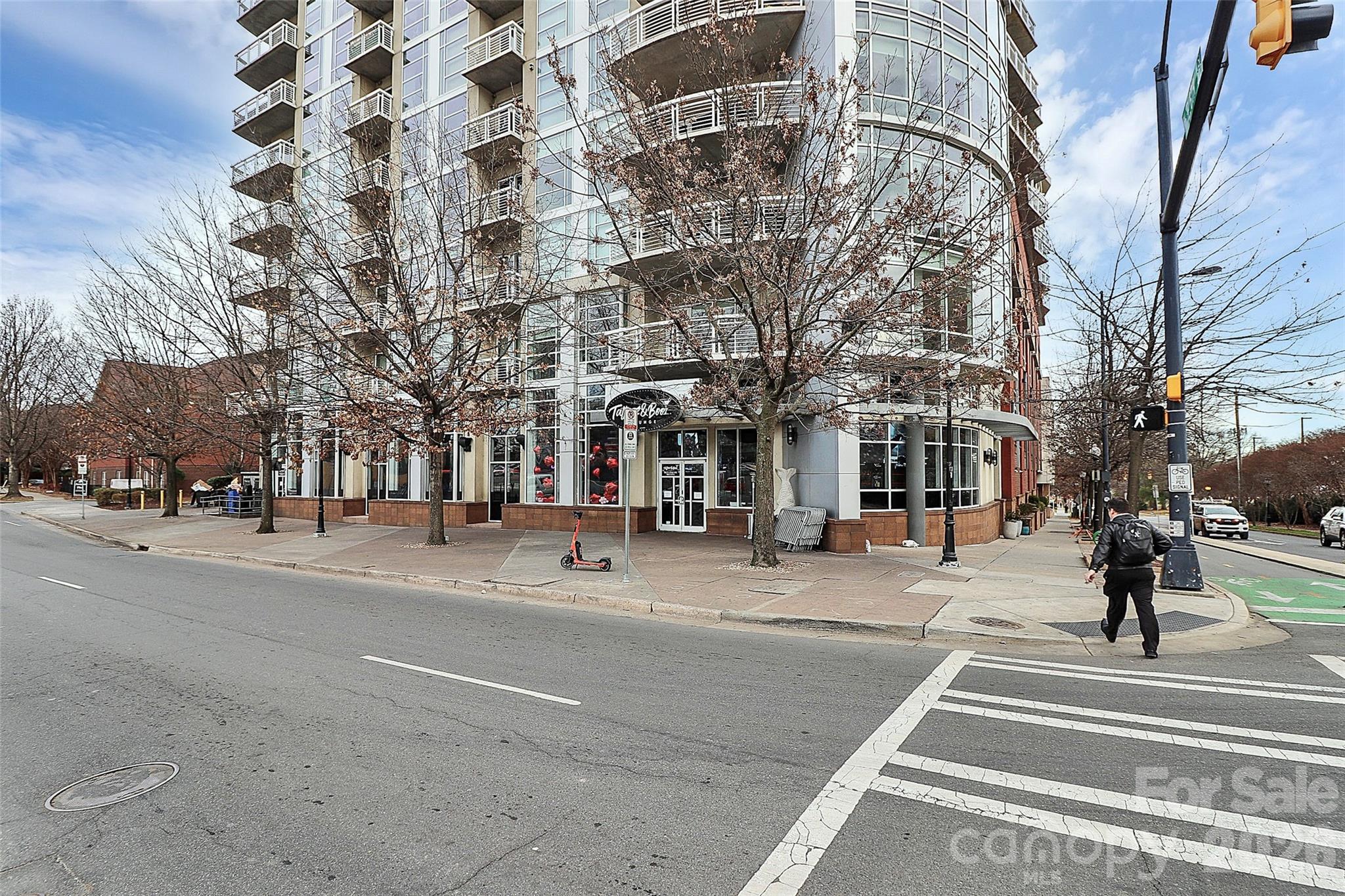 Courtside - Residential