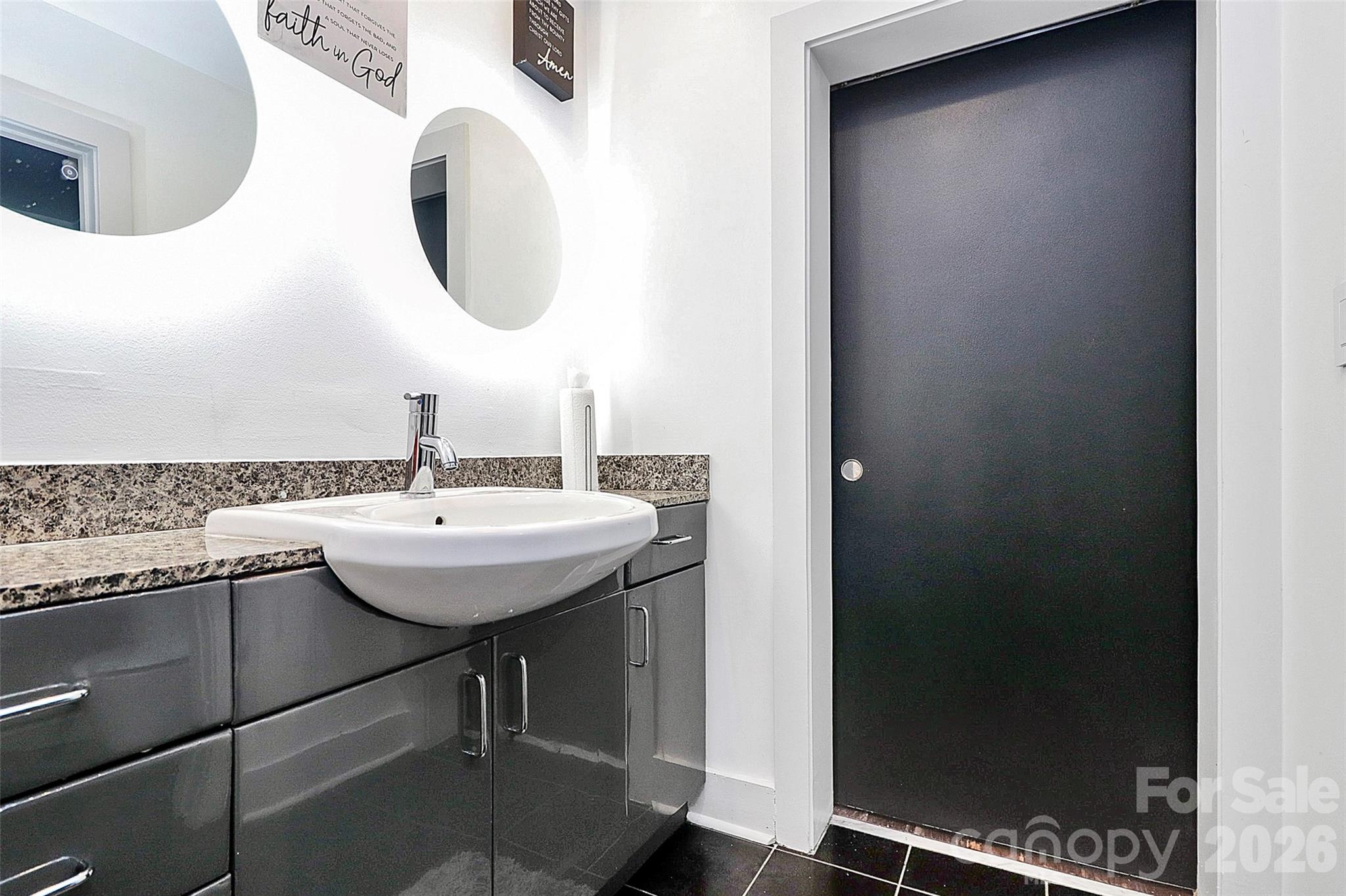 Courtside - Residential