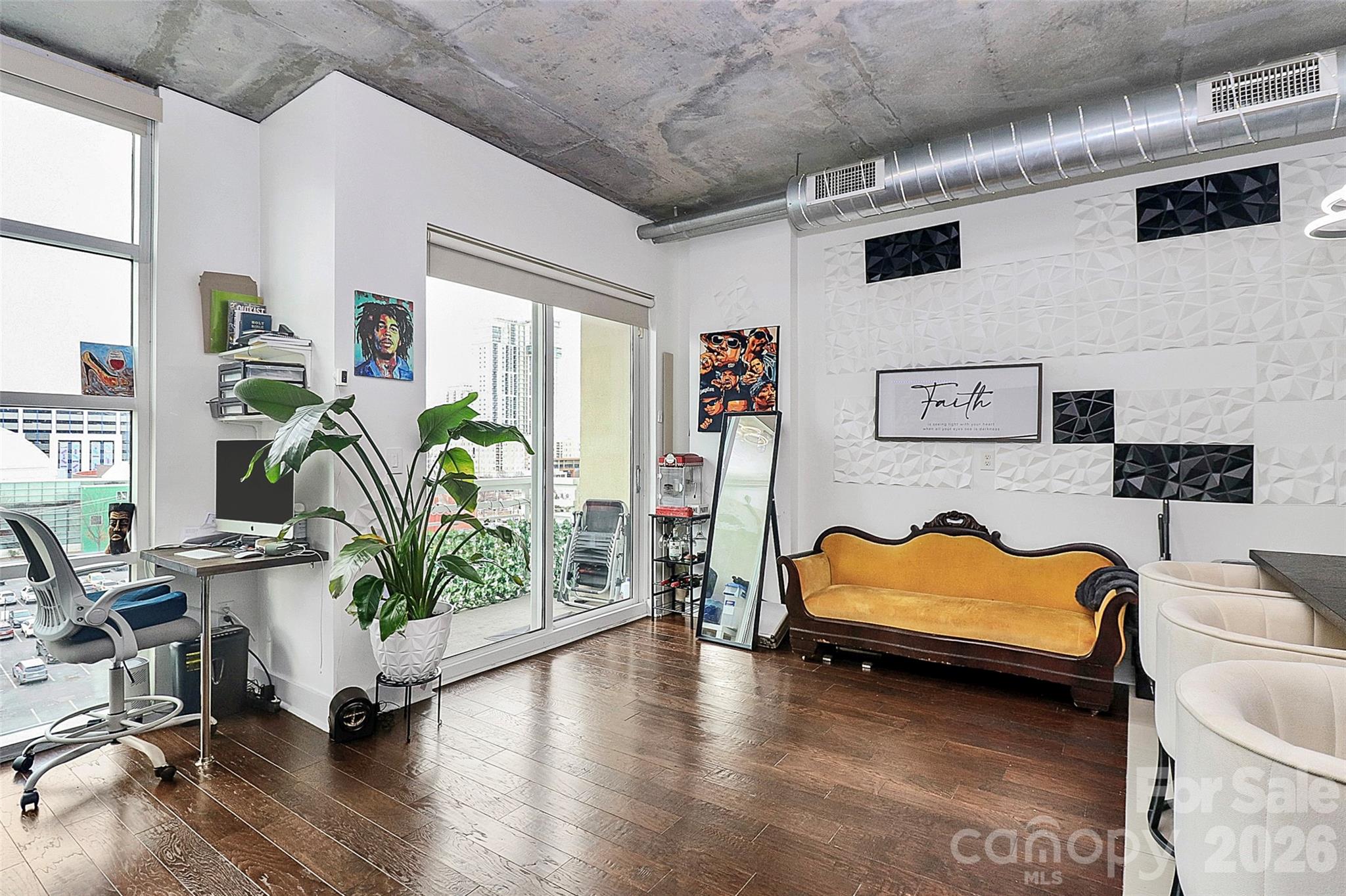 Courtside - Residential