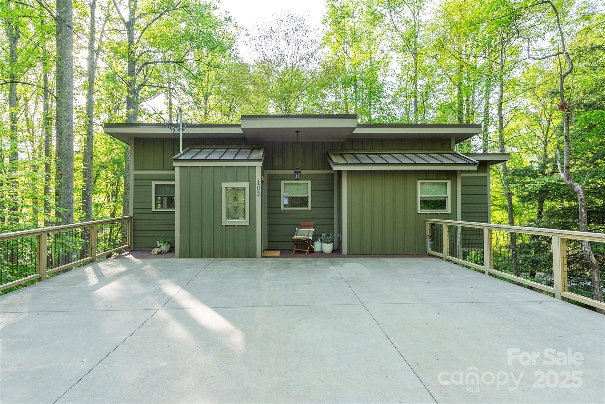 102 Kanawha Drive