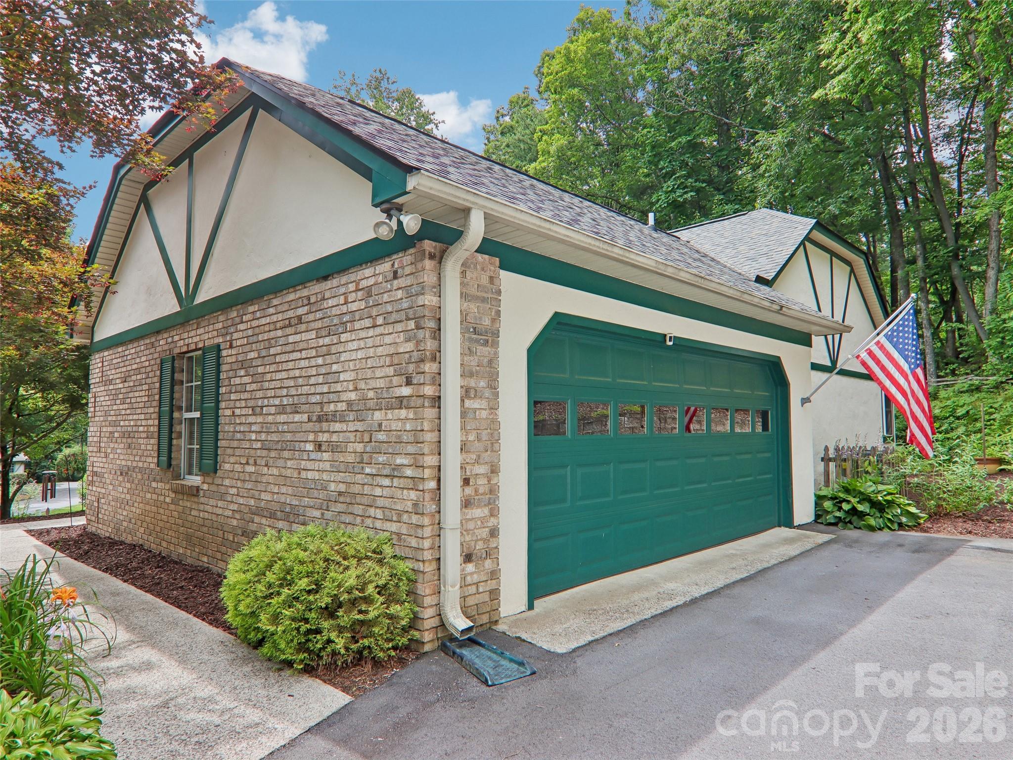 3106 Essex Path