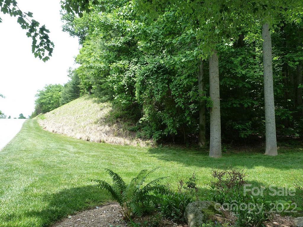 Champion Hills - Land