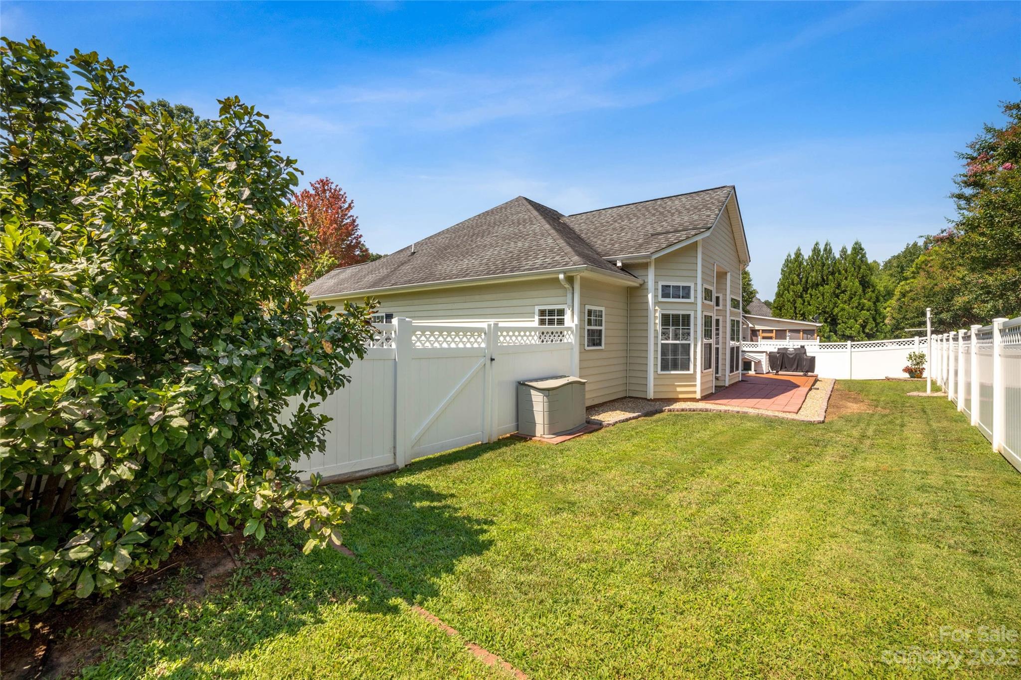 Summercreste - Residential