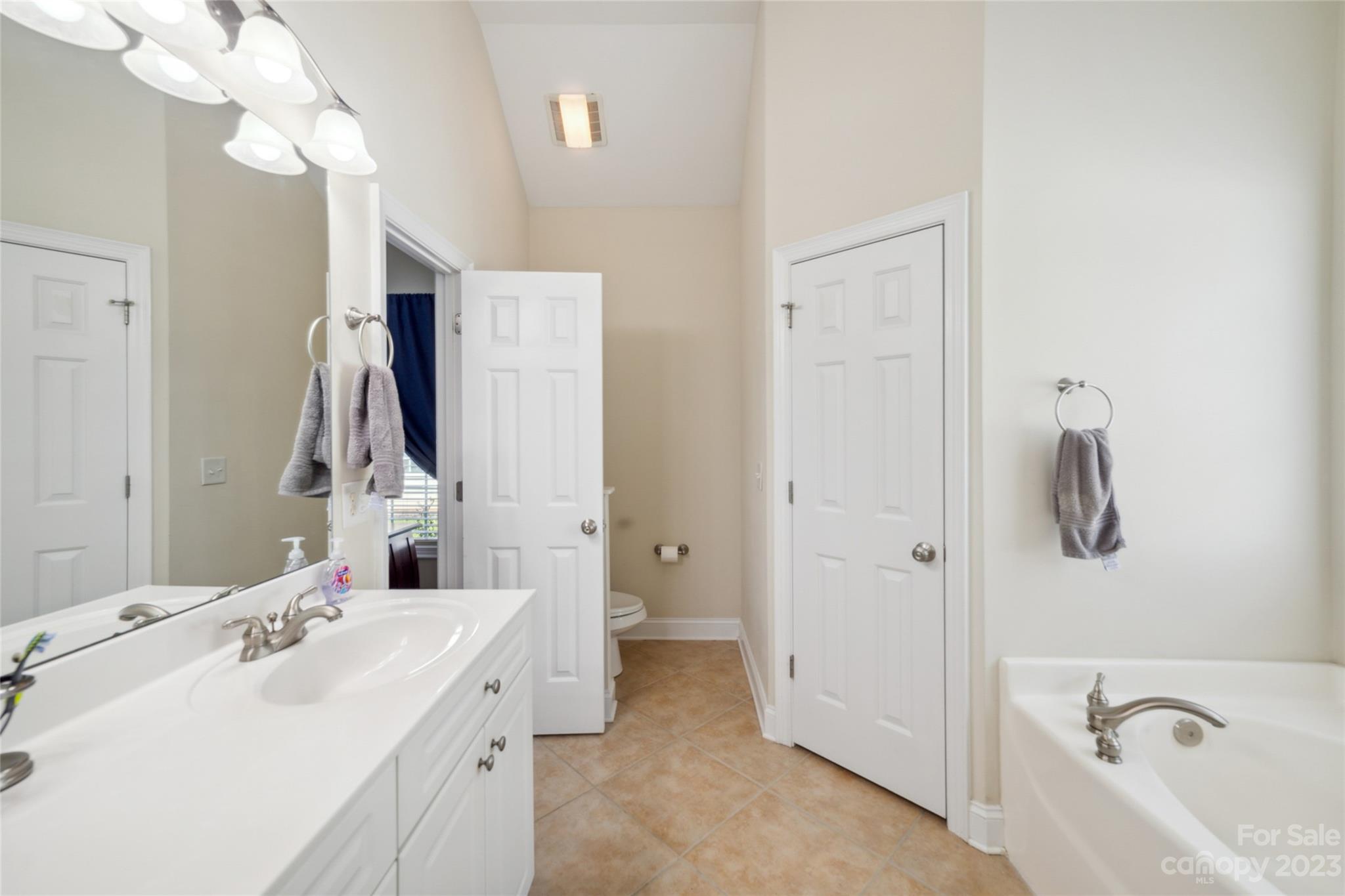 Summercreste - Residential