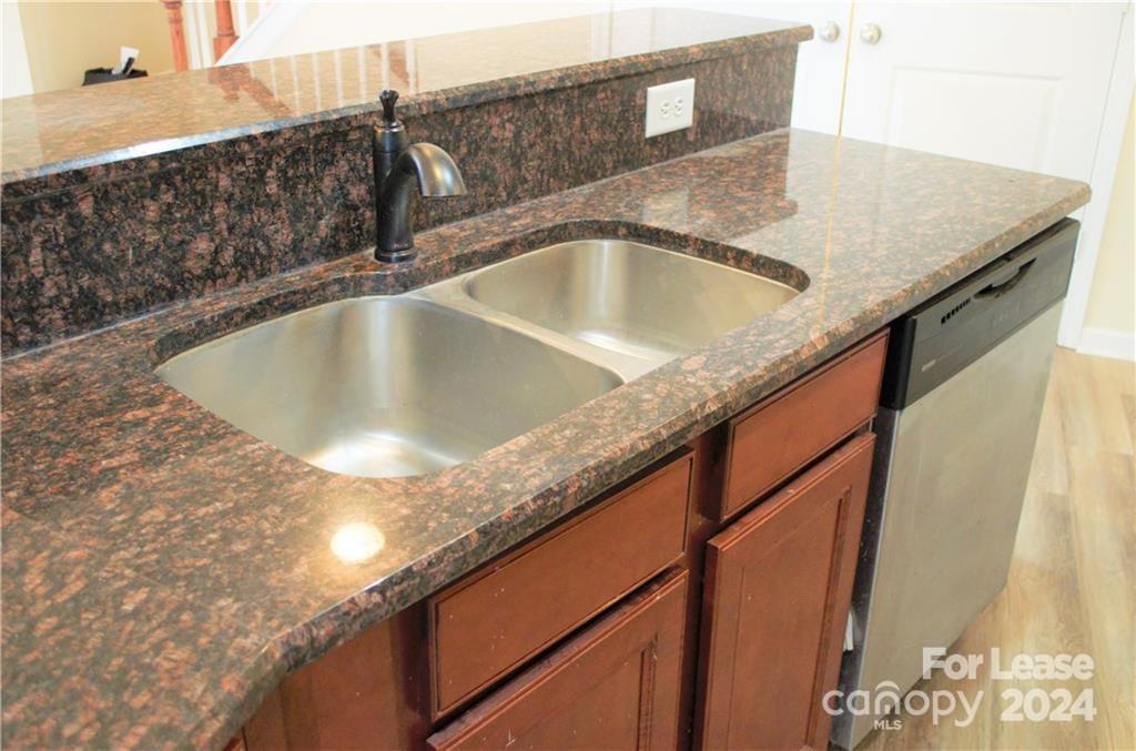 Almond Glen - Residential Lease